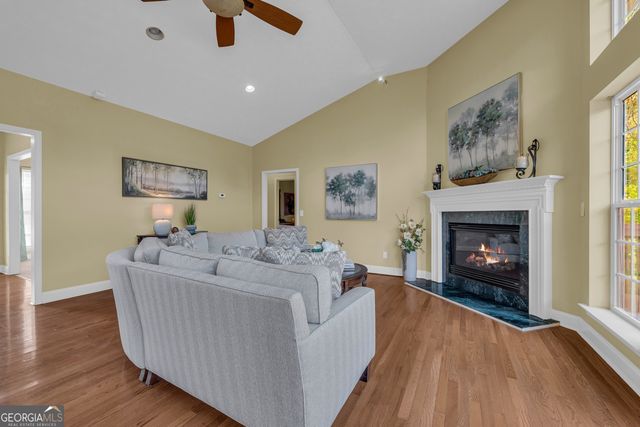 438 B Turner Road, Cleveland, GA 30528
