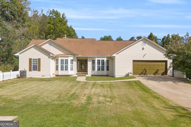 438 B Turner Road, Cleveland, GA 30528