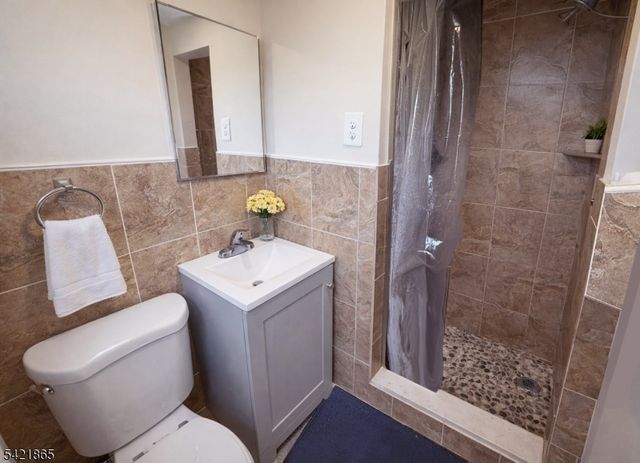 1019 Essex Ave, Linden City, NJ 07036