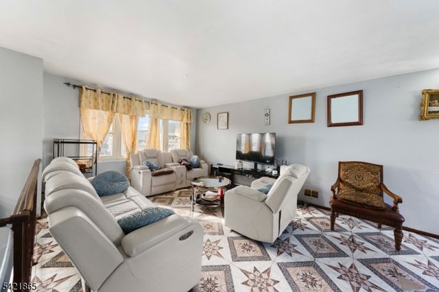 1019 Essex Ave, Linden City, NJ 07036