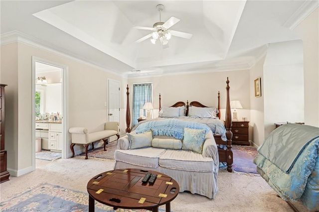 5005 Mayberry Lane, Winston-salem, NC 27106