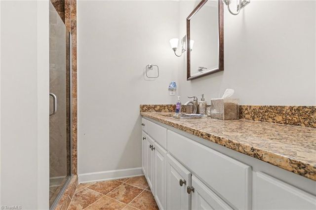 5005 Mayberry Lane, Winston-salem, NC 27106