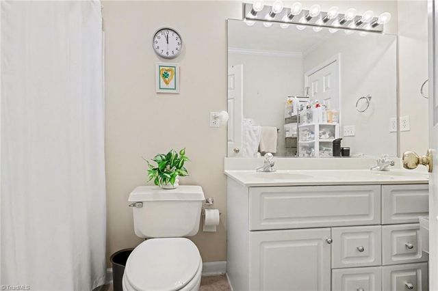 5005 Mayberry Lane, Winston-salem, NC 27106