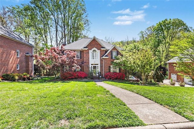 5005 Mayberry Lane, Winston-salem, NC 27106