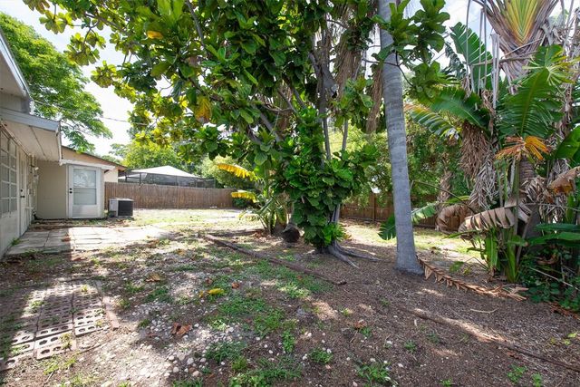 110 14TH AVENUE SW, Largo, FL 33770
