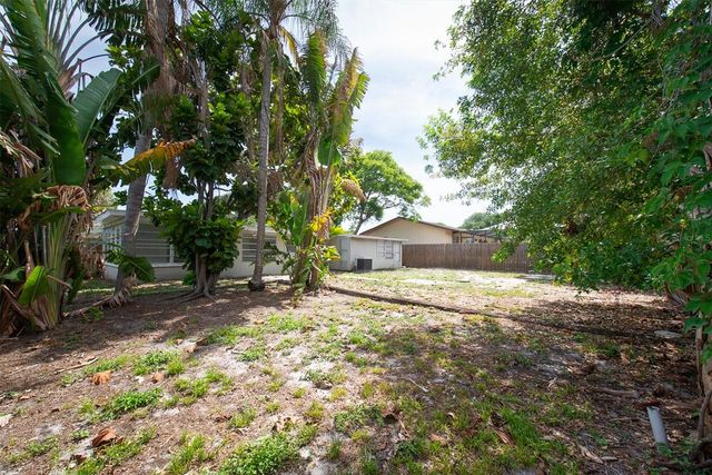 110 14TH AVENUE SW, Largo, FL 33770