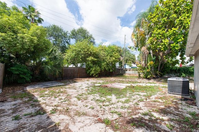 110 14TH AVENUE SW, Largo, FL 33770