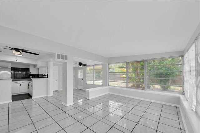 110 14TH AVENUE SW, Largo, FL 33770