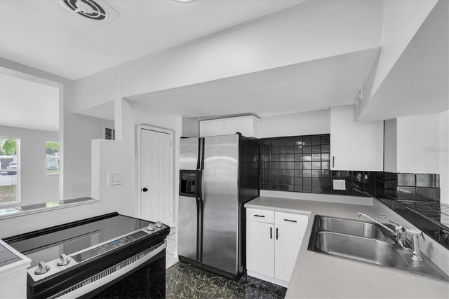110 14TH AVENUE SW, Largo, FL 33770