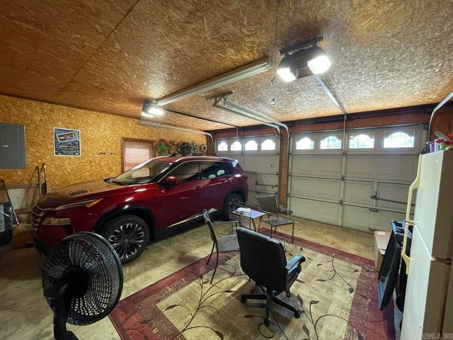6000 Sleepy Village Road, Benton, AR 72015