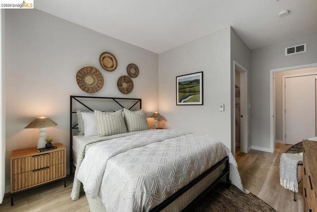 260 Brooklyn Basin Way 460, Oakland, CA 94606