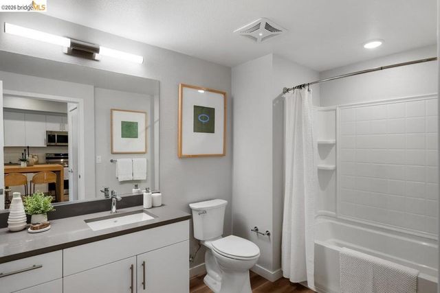 260 Brooklyn Basin Way 460, Oakland, CA 94606