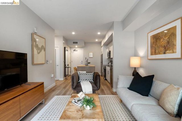 260 Brooklyn Basin Way 460, Oakland, CA 94606