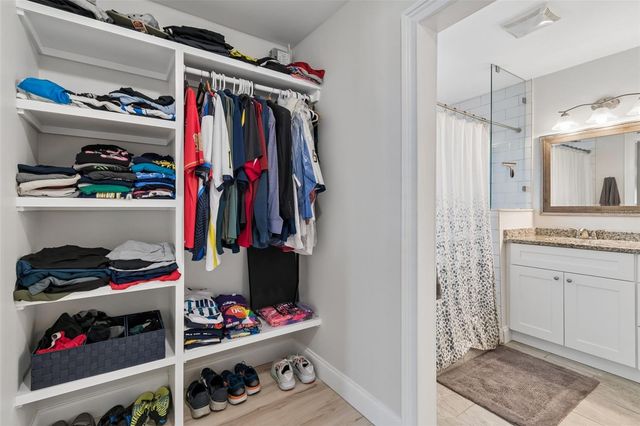 8270 30TH AVENUE N, St Petersburg, FL 33710