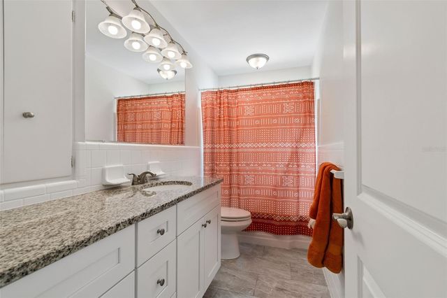 8270 30TH AVENUE N, St Petersburg, FL 33710