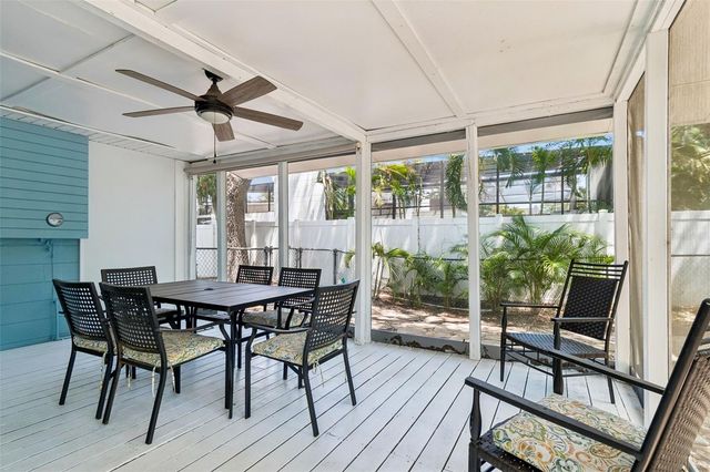 8270 30TH AVENUE N, St Petersburg, FL 33710