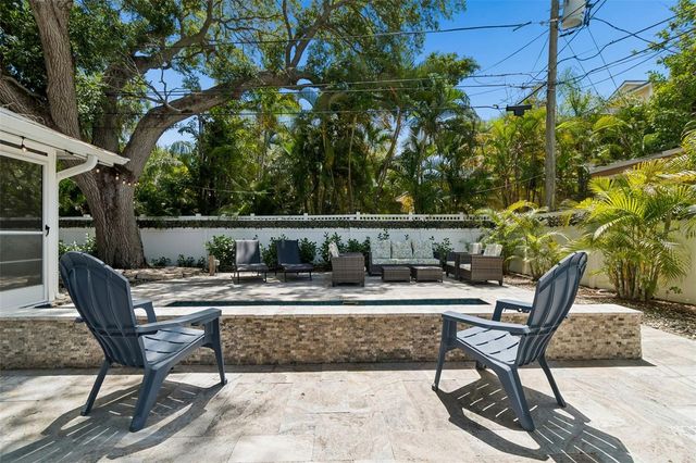 8270 30TH AVENUE N, St Petersburg, FL 33710