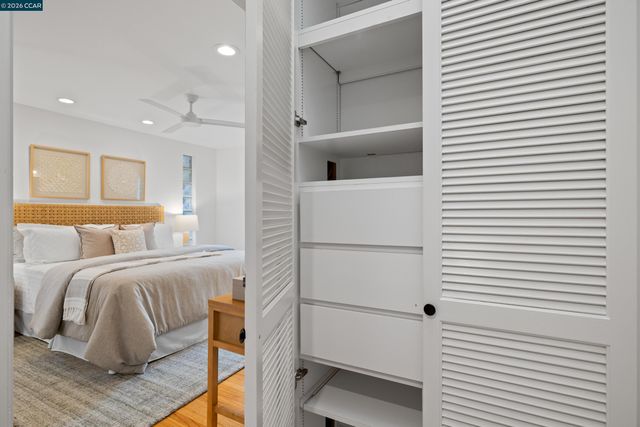 2080 Essenay Ave, Walnut Creek, CA 94597