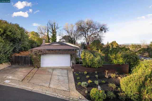 2080 Essenay Ave, Walnut Creek, CA 94597