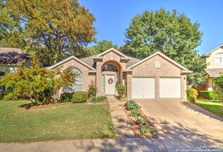 8 Dallari Ct, San Antonio, TX 78216