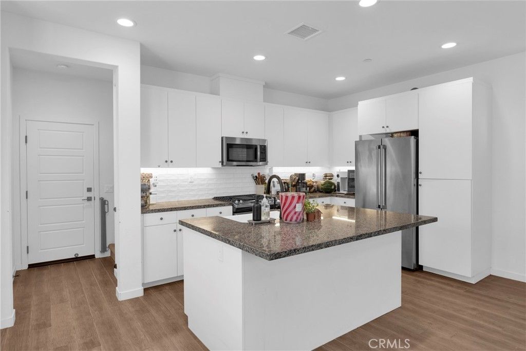Image 13 of property listing at 511 Sparrowhawk Way, Rancho Mission Viejo, CA 92694