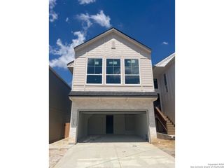 6464 Babcock Rd #211, San Antonio, TX 78249