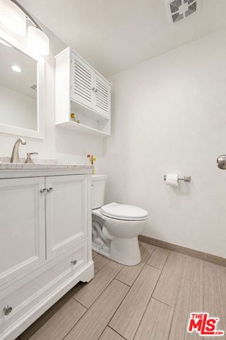 7137 Shoup Avenue 36, West Hills (los Angeles), CA 91307