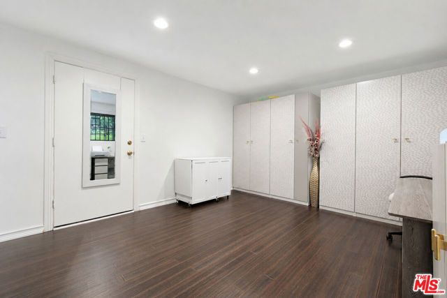 7137 Shoup Avenue 36, West Hills (los Angeles), CA 91307