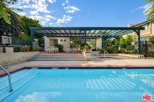 7137 Shoup Avenue 36, West Hills (los Angeles), CA 91307