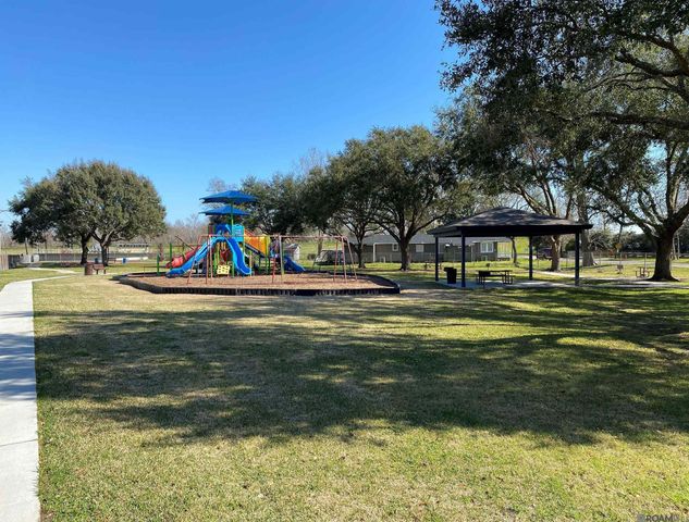 23339 Iberville St, Plaquemine, LA 70764