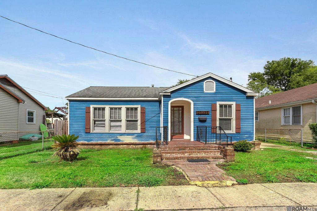 23339 Iberville St, Plaquemine, LA 70764