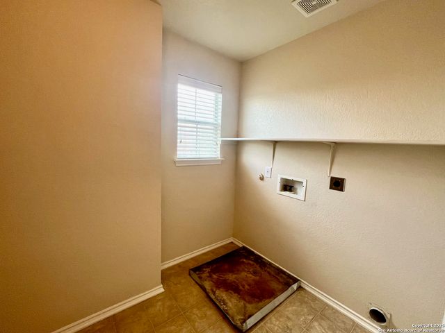 1522 Range Finder, San Antonio, TX 78245