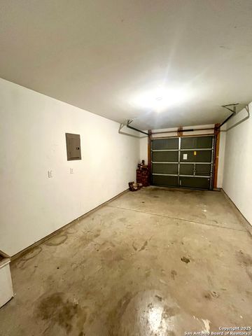 1522 Range Finder, San Antonio, TX 78245