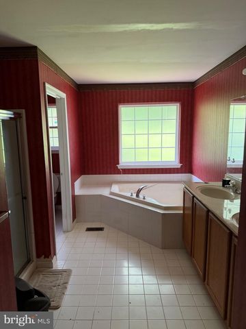 705 CARRIAGE CIR, Upper Chichester, PA 19014