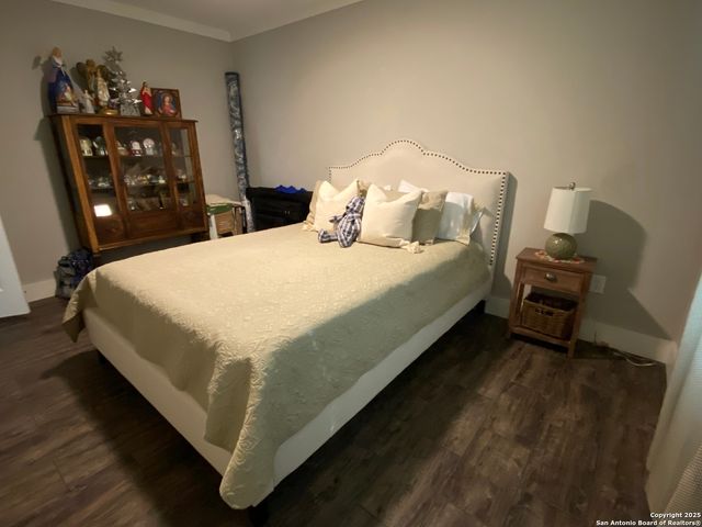 316 County Road 775, Devine, TX 78016