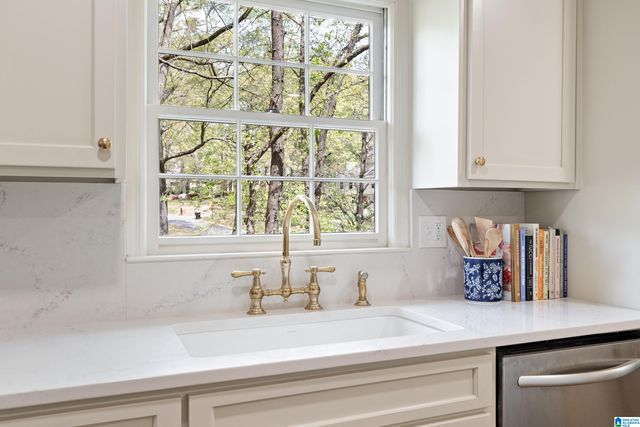 3400 WATER OAK DRIVE, Vestavia Hills, AL 35243