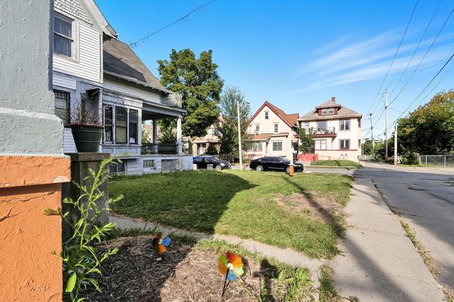 3119 N 13th STREET, Milwaukee, WI 53206