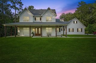 333 County Road 6324, Dayton, TX 77535
