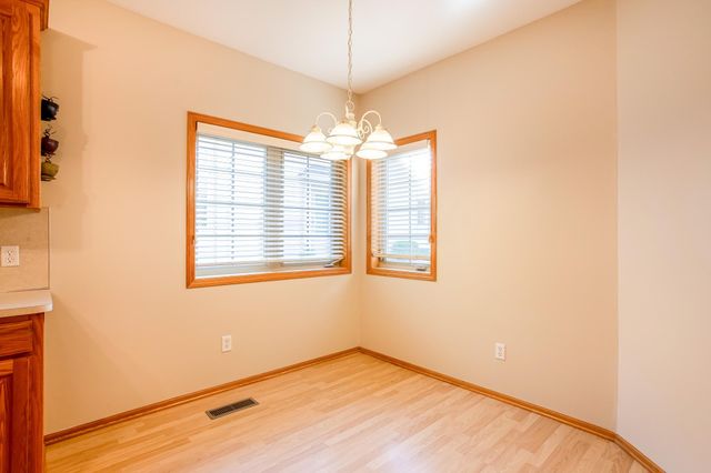 1513 Pine Pointe, White Bear Lake, MN 55110