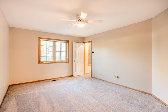 1513 Pine Pointe, White Bear Lake, MN 55110