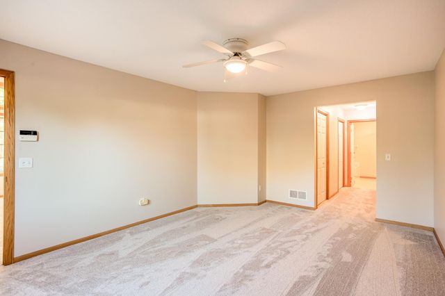 1513 Pine Pointe, White Bear Lake, MN 55110