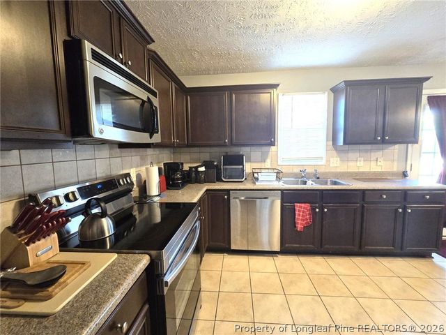 281 Chamberlin Boulevard, Raeford, NC 28376