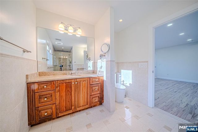 47 Columbus Drive, Tenafly, NJ 07670