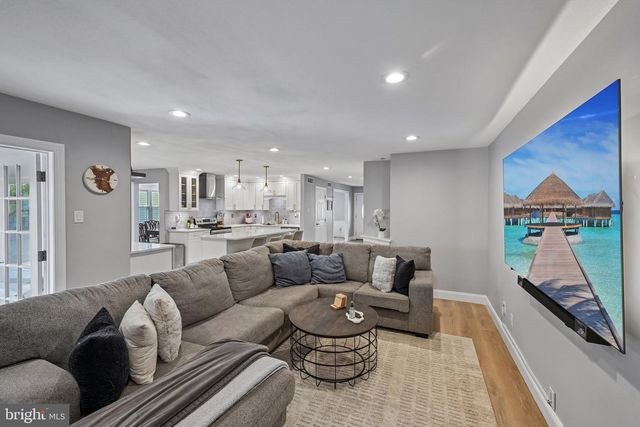 1669 BLUE JAY LN, Cherry Hill, NJ 08003