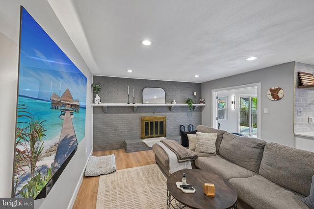 1669 BLUE JAY LN, Cherry Hill, NJ 08003