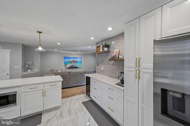 1669 BLUE JAY LN, Cherry Hill, NJ 08003