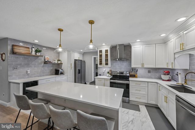 1669 BLUE JAY LN, Cherry Hill, NJ 08003