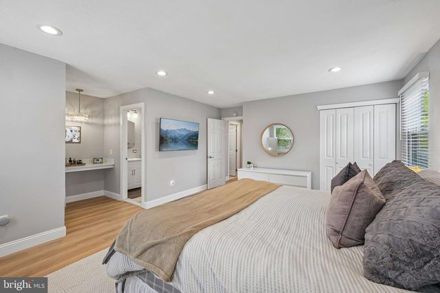 1669 BLUE JAY LN, Cherry Hill, NJ 08003