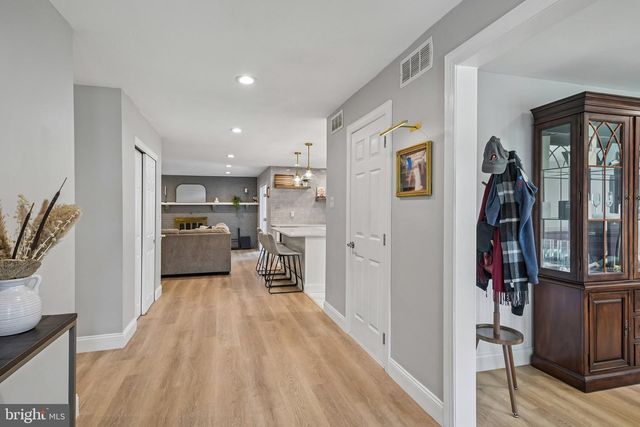 1669 BLUE JAY LN, Cherry Hill, NJ 08003