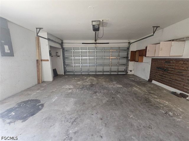1715 Hancock Bridge PKWY, Cape Coral, FL 33990